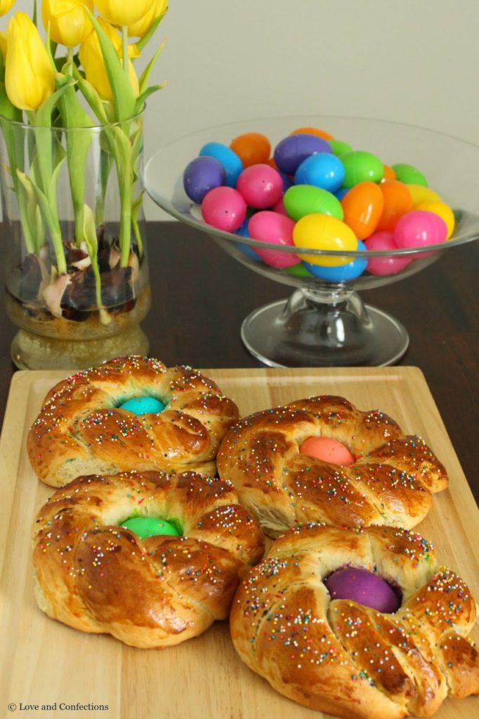 Palm Sunday Easter Bread - Pane di Pasqua - from LoveandConfections.com