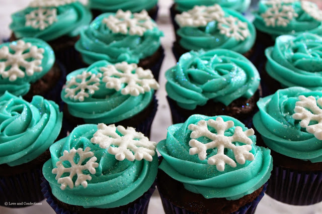 Frozen Party and Royal Icing Snowflakes from LoveandConfections.com