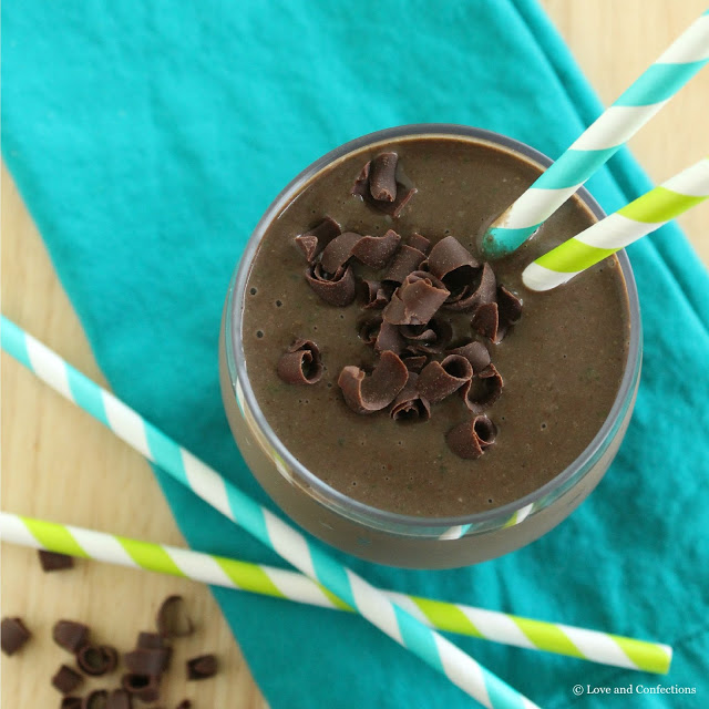 Dark Chocolate Green Smoothie from LoveandConfections.com #LnCSmoothieSaturdays