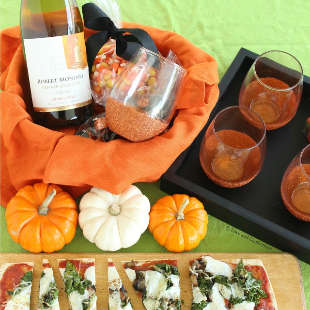 DIY Glitter Wine Glasses and Mushroom Kale Flatbread Pizzas from LoveandConfections.com #BeenBooed #HalloWINE 