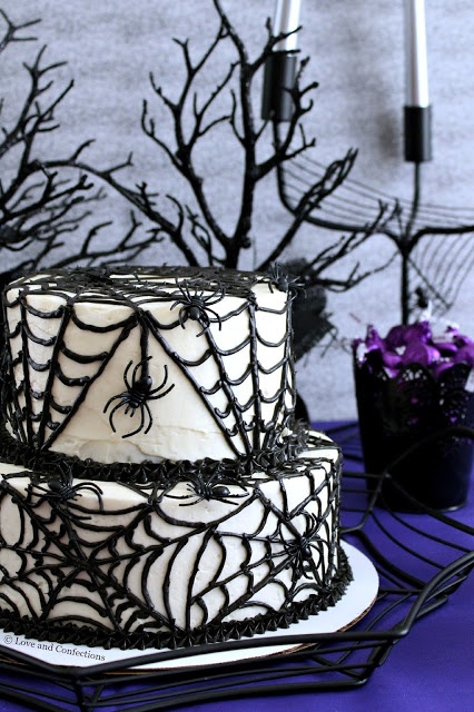 Black Velvet Spider Cake from LoveandConfections.com