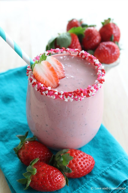 Overnight Peanut Butter and Jelly Smoothie from LoveandConfections.com