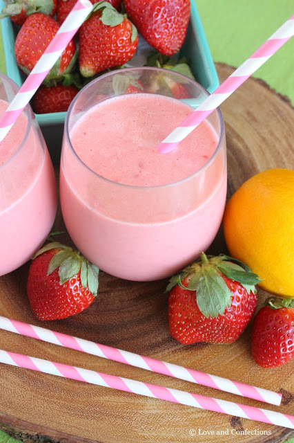 Frozen Strawberry Lemonade from LoveandConfections.com #SundaySupper #FLStrawberry