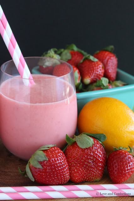 Frozen Strawberry Lemonade from LoveandConfections.com #SundaySupper #FLStrawberry