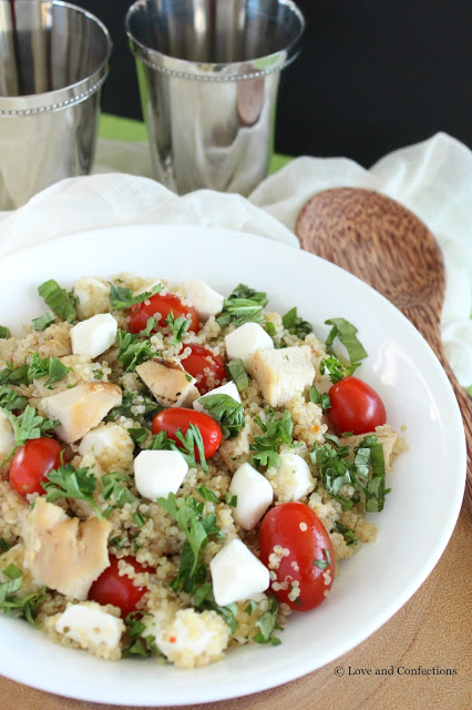 [Ad] Italian Quinoa Chicken Salad from LoveandConfections.com #SimpleSatisfyingSalads #EverydayEffortless