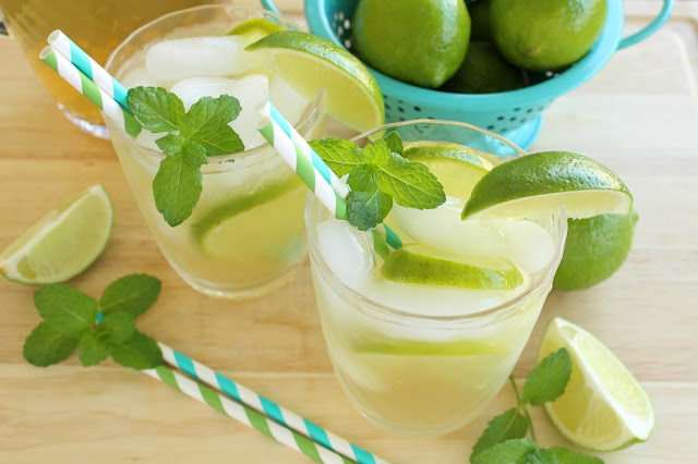 Green Tea Mojitos by LoveandConfections.com #BrunchWeek