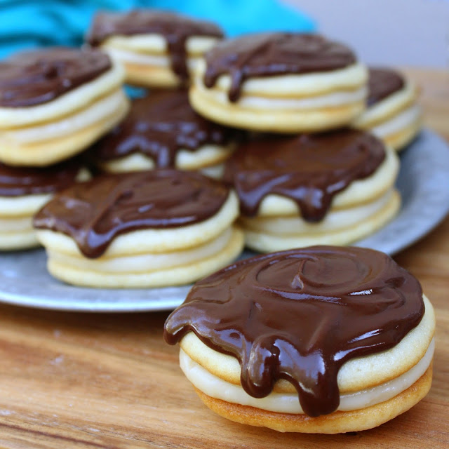 Boston Cream Pie Cookies from LoveandConfections.com