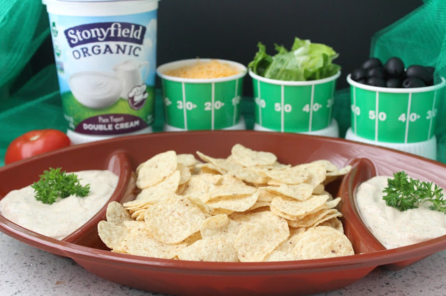 Chipotle Ranch Dip Taco Bar #StonyfieldBlogger from LoveandConfections.com