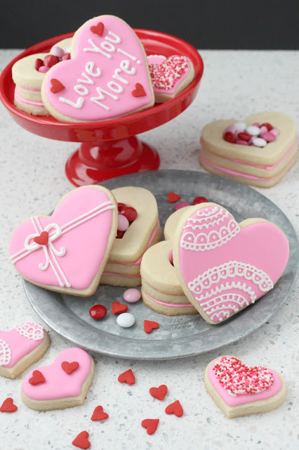 Heart Shaped Cookie Boxes from LoveandConfections.com