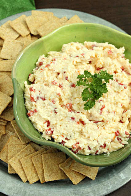 White Cheddar Pimento Cheese Spread from LoveandConfections.com #BrunchWeek #sponsored