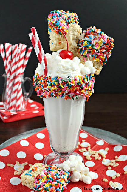 Rainbow Rice Krispies Treat Milkshake from LoveandConfections.com #FWCon #makeitwithMILK