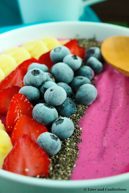 Dragon Fruit Smoothie Bowls from LoveandConfections.com #SundaySupper #JuneDairyMonth
