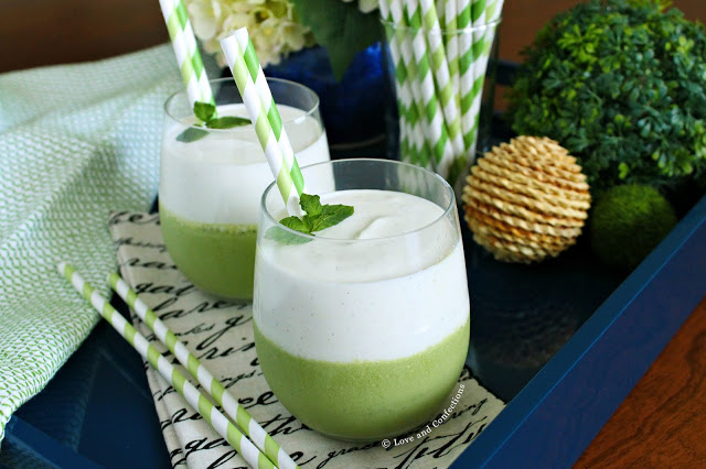 Vanilla Bean and Mint Layered Smoothie from LoveandConfections.com #StonyfieldBlogger