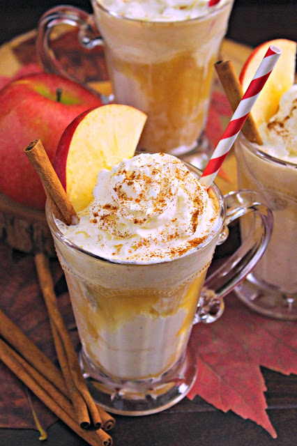 Homemade Apple Cider Floats from LoveandConfections.com