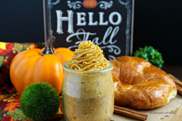 Whipped Pumpkin Pie Honey Butter from LoveandConfections.com #PumpkinWeek