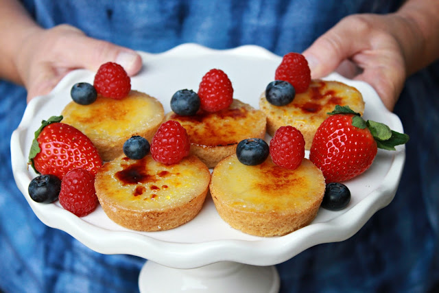 Crème Brûlée Cookie Cups from LoveandConfections.com