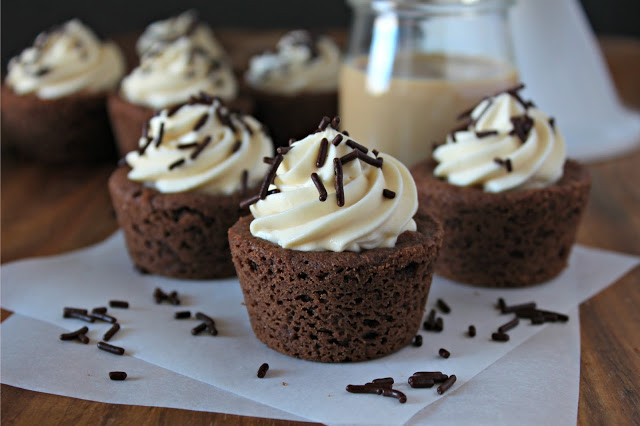 Chocolate Irish Cream Cheesecake Cookie Cups from LoveandConfections.com
