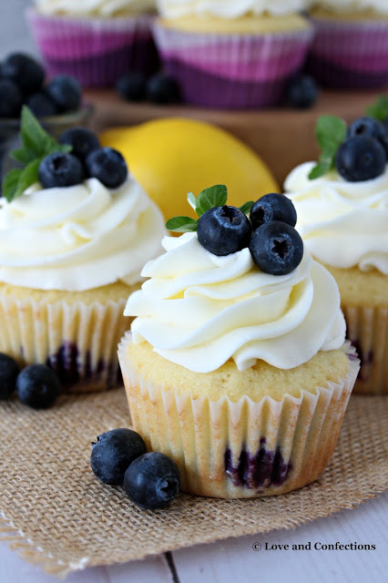 Blueberry Lemon Cupcakes with Cream Cheese Frosting from LoveandConfections.com #FreshFromFlorida #sponsored