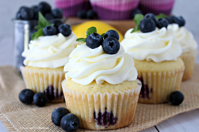 Blueberry Lemon Cupcakes with Cream Cheese Frosting from LoveandConfections.com #FreshFromFlorida #sponsored