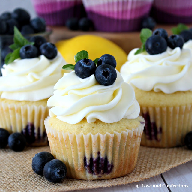 Blueberry Lemon Cupcakes with Cream Cheese Frosting from LoveandConfections.com #FreshFromFlorida #sponsored