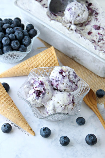 No-Churn Blueberry Cobbler Ice Cream from LoveandConfections.com #sponsored by Florida Dairy Farmers