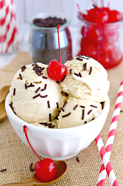 Best Root Beer Float Ice Cream from LoveandConfections.com #sponsored