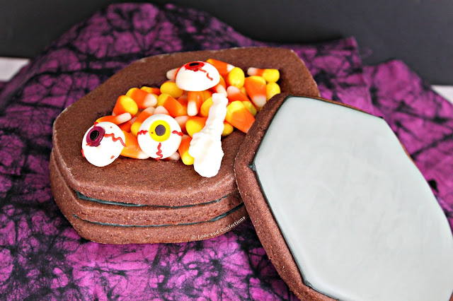 Chocolate Sugar Cookie Coffin Boxes from LoveandConfections.com #HalloweenTreatsWeek #ad