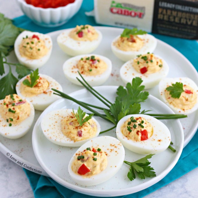 A Southern classic gets a twist when combining deviled eggs and pimento cheese. This make-ahead appetizer is perfect for any holiday, brunch or snack. Farmhouse Cheddar from the Cabot Legacy Collection is the star in this ultimate comfort food.